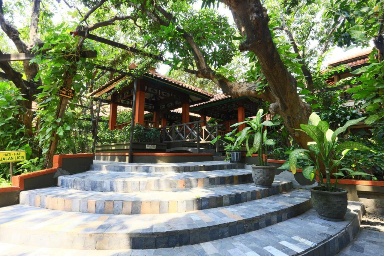 Sapta Nawa Resort 1 Gresik Екстериор снимка